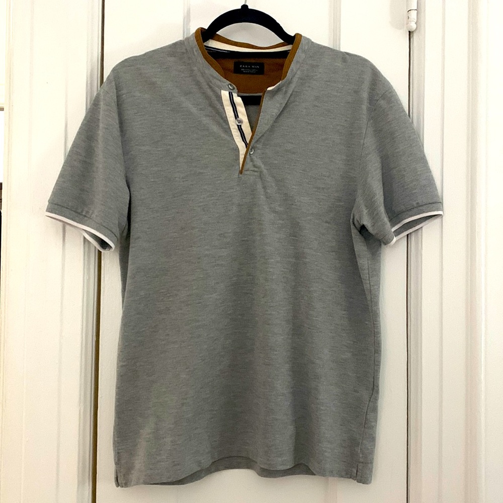 Zara Men’s Collarless Grey Polo - Size L